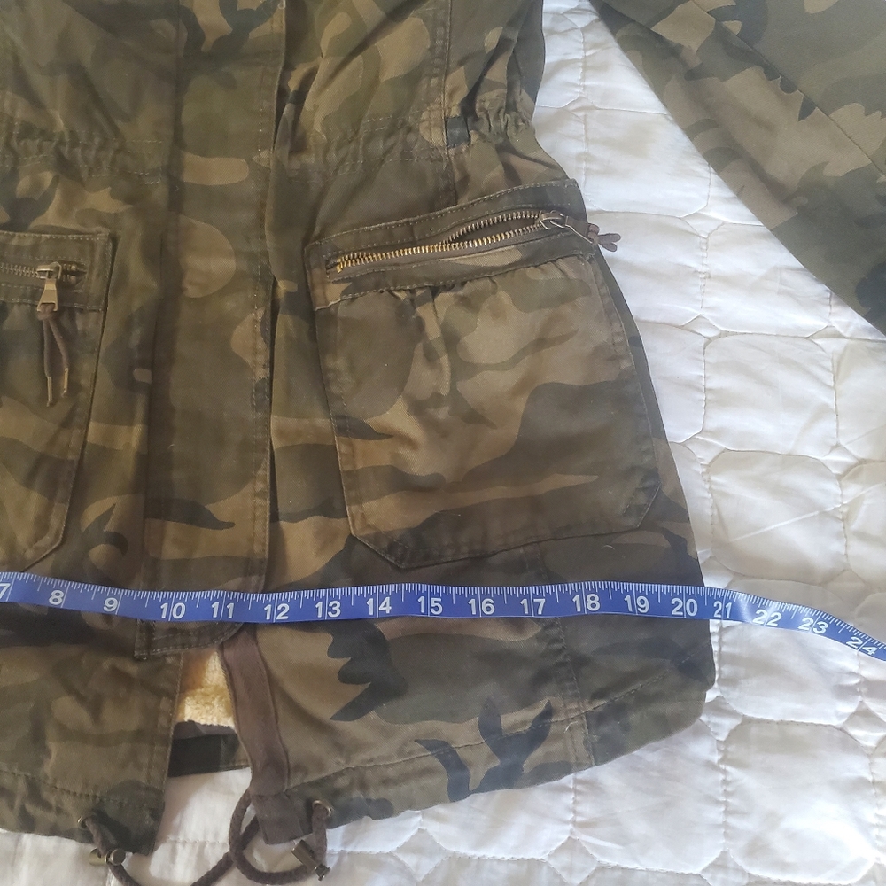 New express jacket - Picture 3 of 16